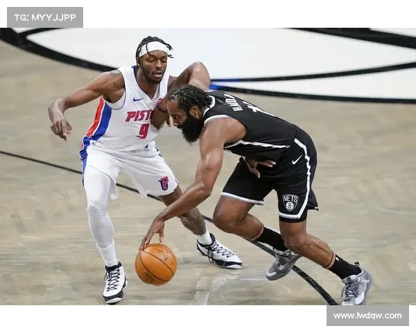 快攻战术深度解析:NBA球队如何利用速度与空间撕裂防线 快攻战术深度解析:NBA球队如何利用速度与空间撕裂防线